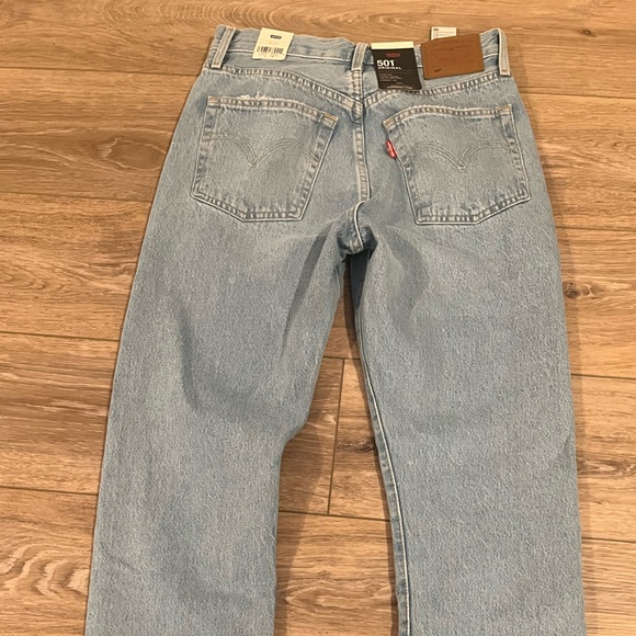 Levis 501 - Picture 6 of 9